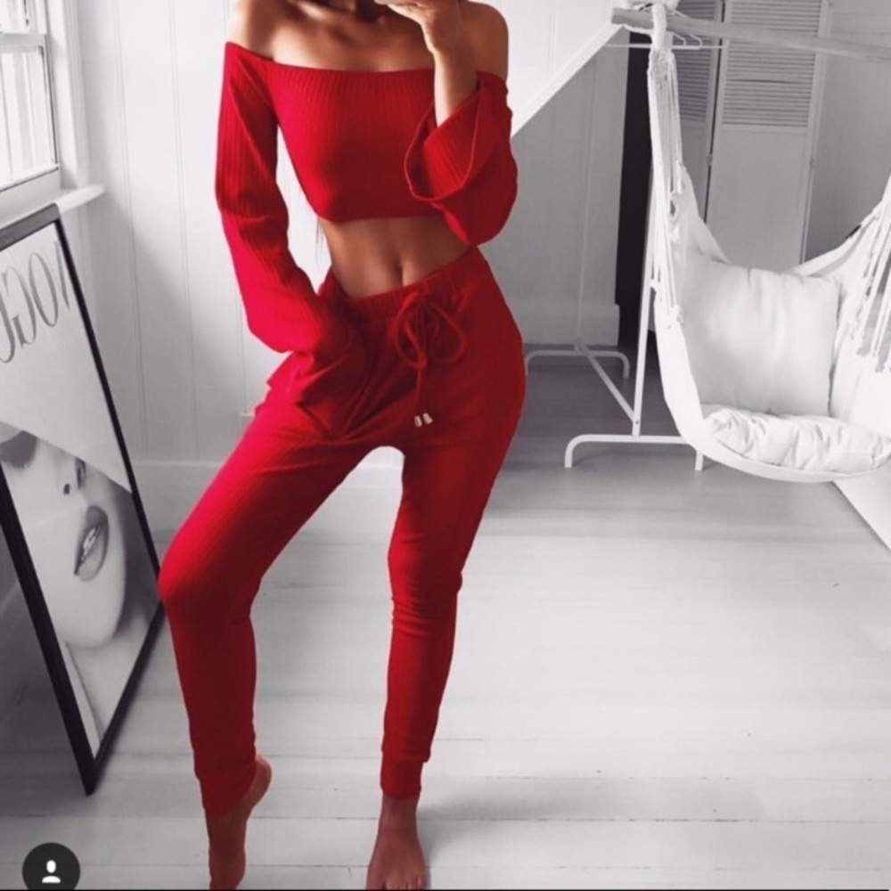 Sabo Skirt Red Ribbed Lounge Set